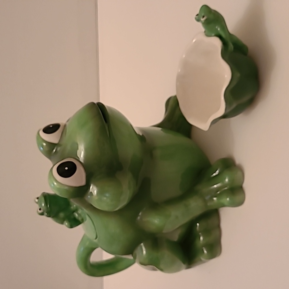 Department 56 Frog tea set - set of 5